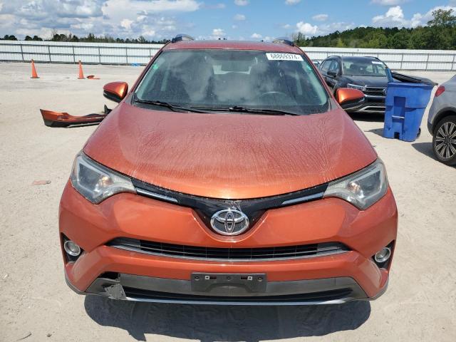 2016 TOYOTA RAV4 XLE - JTMWFREV1GJ068121