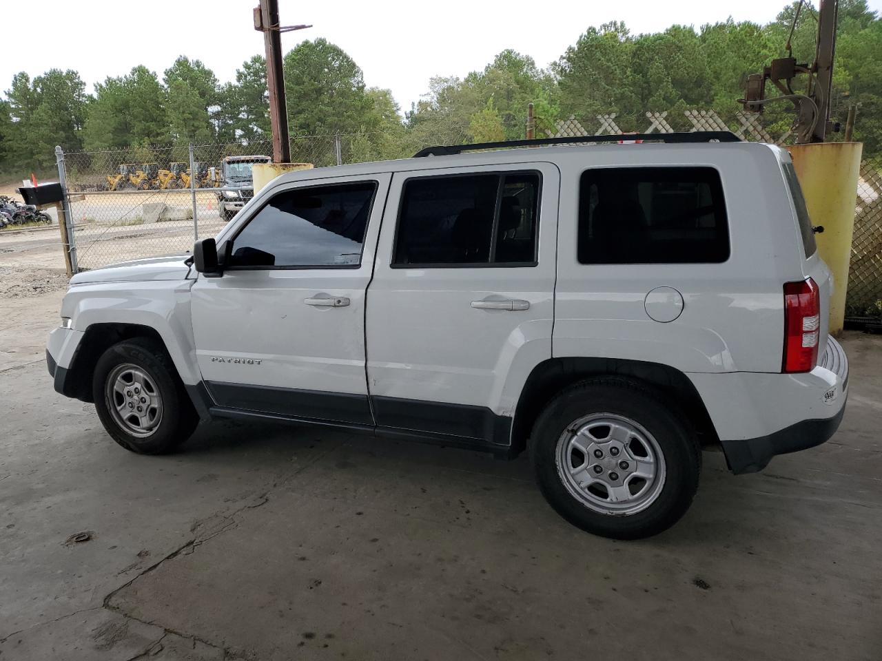 Lot #2976966638 2014 JEEP PATRIOT SP