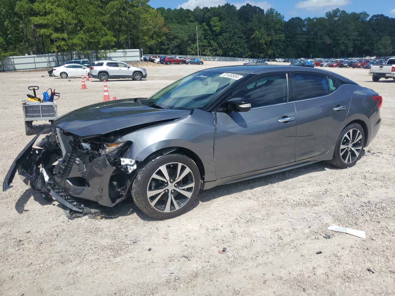  Salvage Nissan Maxima