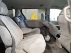 TOYOTA SIENNA LE photo