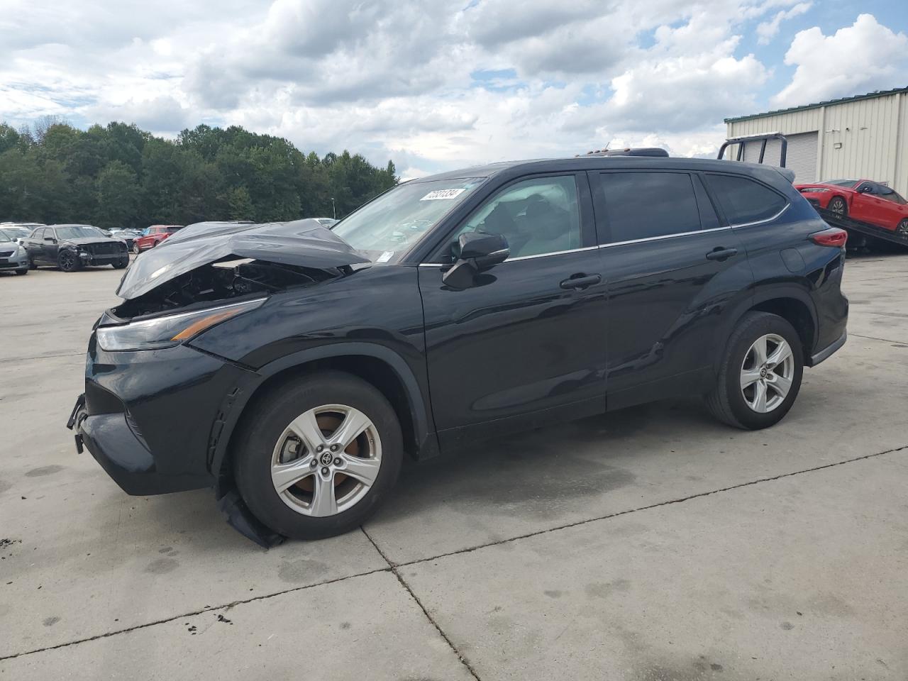 Lot #2942934289 2022 TOYOTA HIGHLANDER