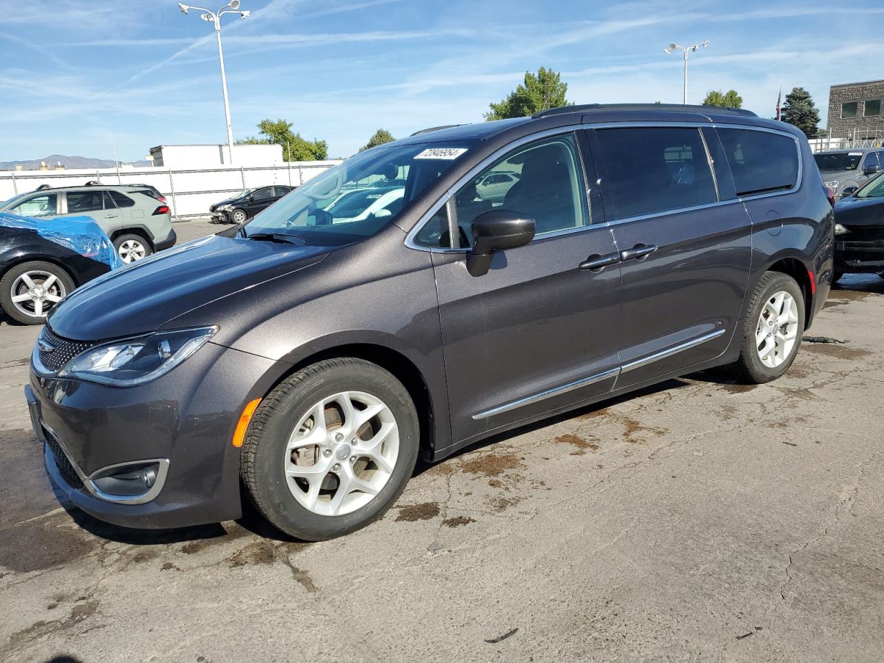 Chrysler Pacifica 2017 RU