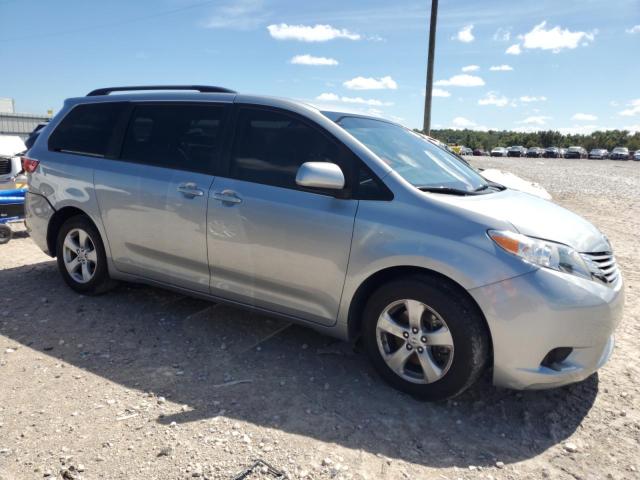 VIN 5TDKK3DC0FS644029 2015 Toyota Sienna, LE no.4