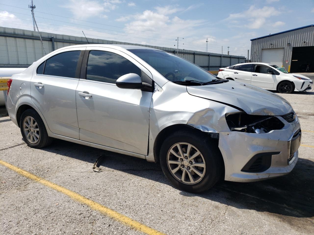 Lot #2926332412 2018 CHEVROLET SONIC LT