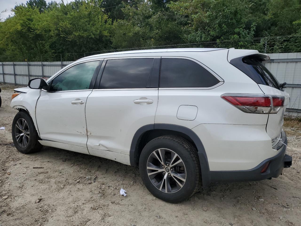 Lot #2874468958 2016 TOYOTA HIGHLANDER