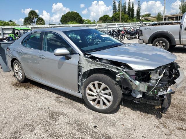 VIN 4T1C11AK3NU063590 2022 Toyota Camry, LE no.4