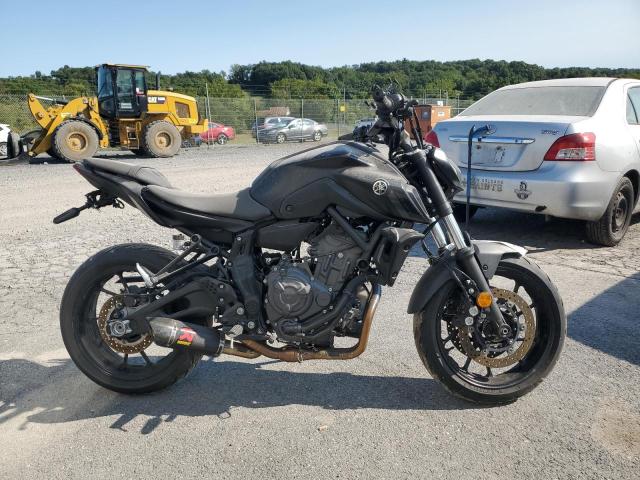 YAMAHA MT07 2023 black  gas JYARM32EXPA007639 photo #1