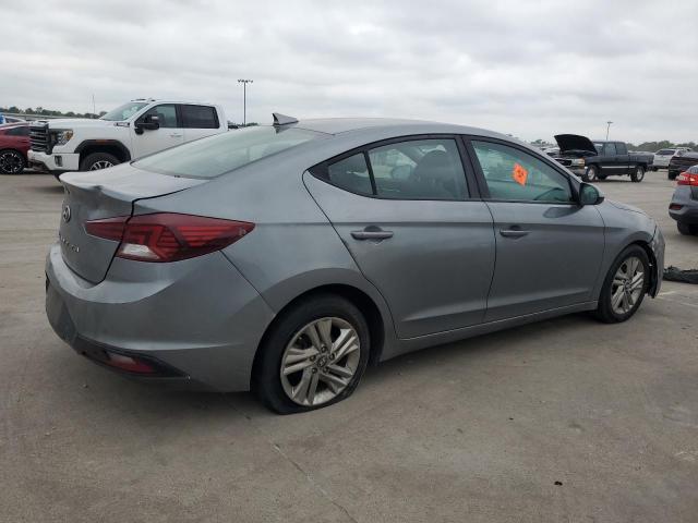 2019 HYUNDAI ELANTRA SE - KMHD84LF1KU736745