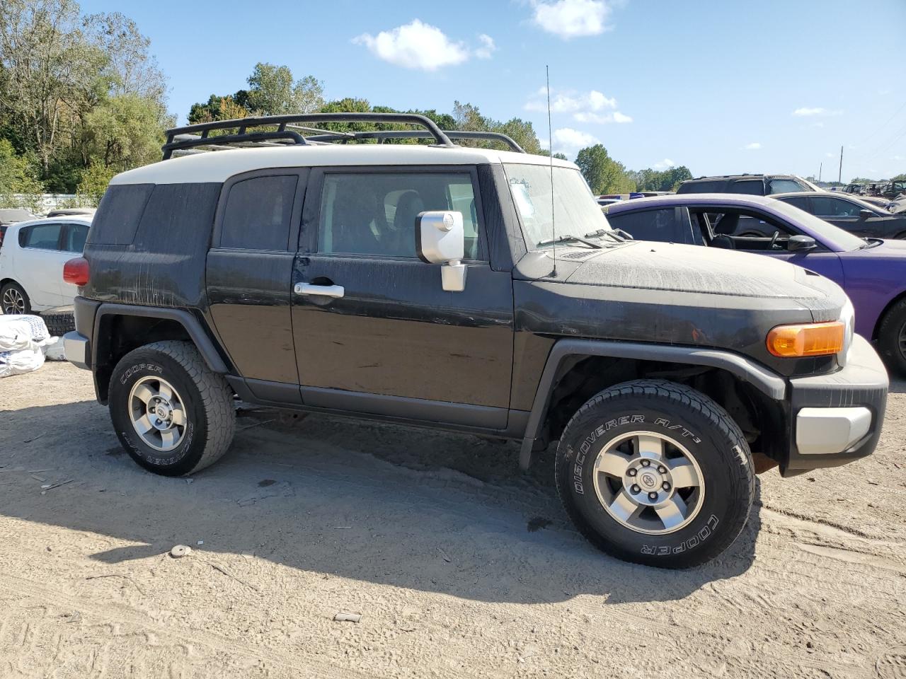 Lot #2935582082 2010 TOYOTA FJ CRUISER