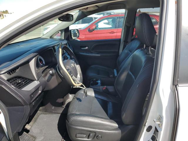 2018 TOYOTA SIENNA SE 5TDXZ3DC4JS924904