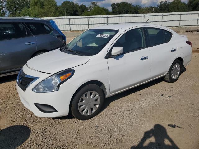 NISSAN VERSA S