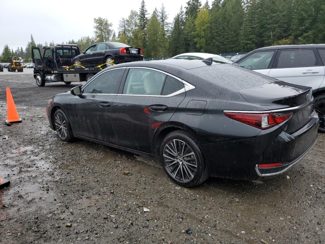 Lot #2957105445 2023 LEXUS ES 250 BAS