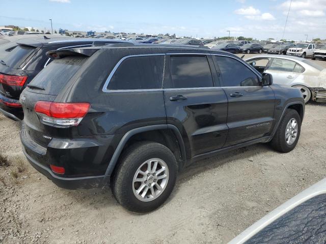 VIN 1C4RJFAG0JC476123 2018 Jeep Grand Cherokee, Laredo no.3