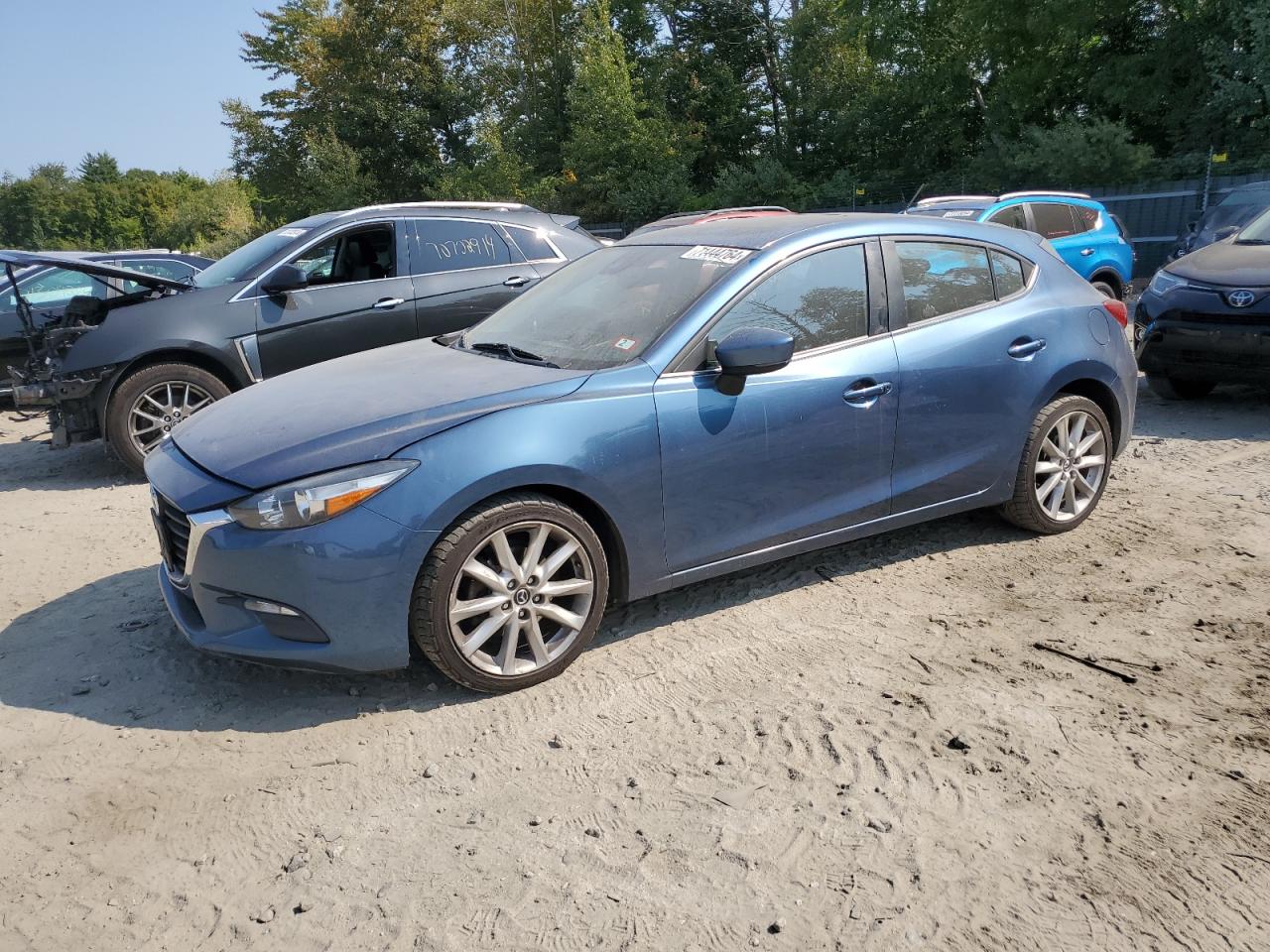 Mazda Mazda3 2017 Touring