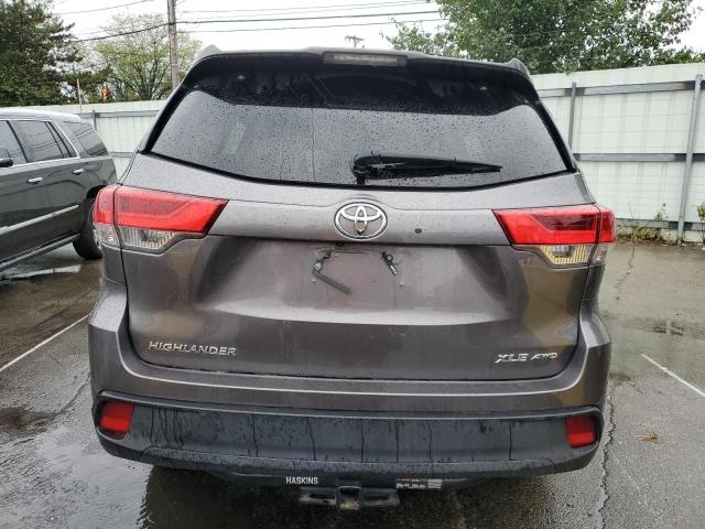 VIN 5TDJZRFH2JS814466 2018 Toyota Highlander, SE no.6