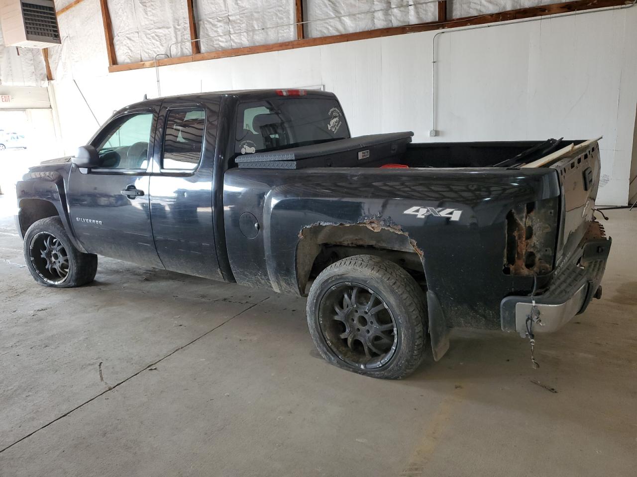 CHEVROLET SILVERADO 2010 black  flexible fuel 1GCSKSEA3AZ157583 photo #3