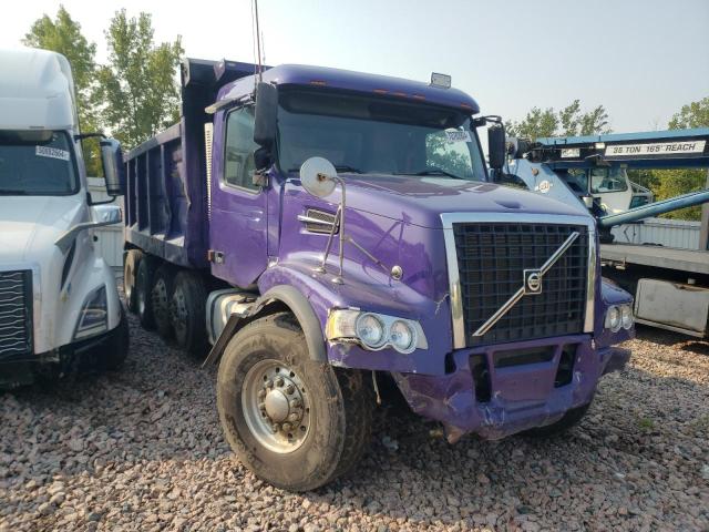 VOLVO VHD 2004 purple conventi diesel 4V5KC9GG24N354991 photo #1