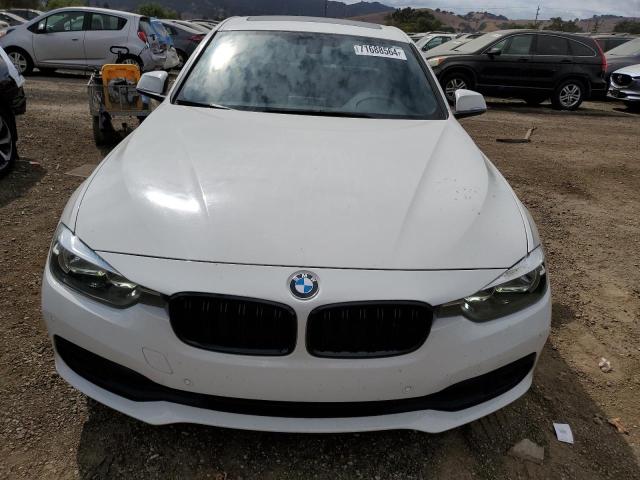 VIN WBA8A9C31HK622629 2017 BMW 3 Series, 320 I no.5