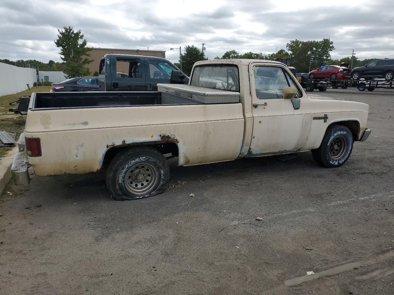 CHEVROLET R10 1987 beige  gas 1GCDR14H2HF359470 photo #4