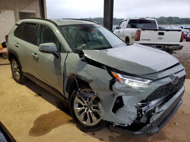 VIN 2T3C1RFV4NW234498 2022 Toyota RAV4, Xle Premium no.4