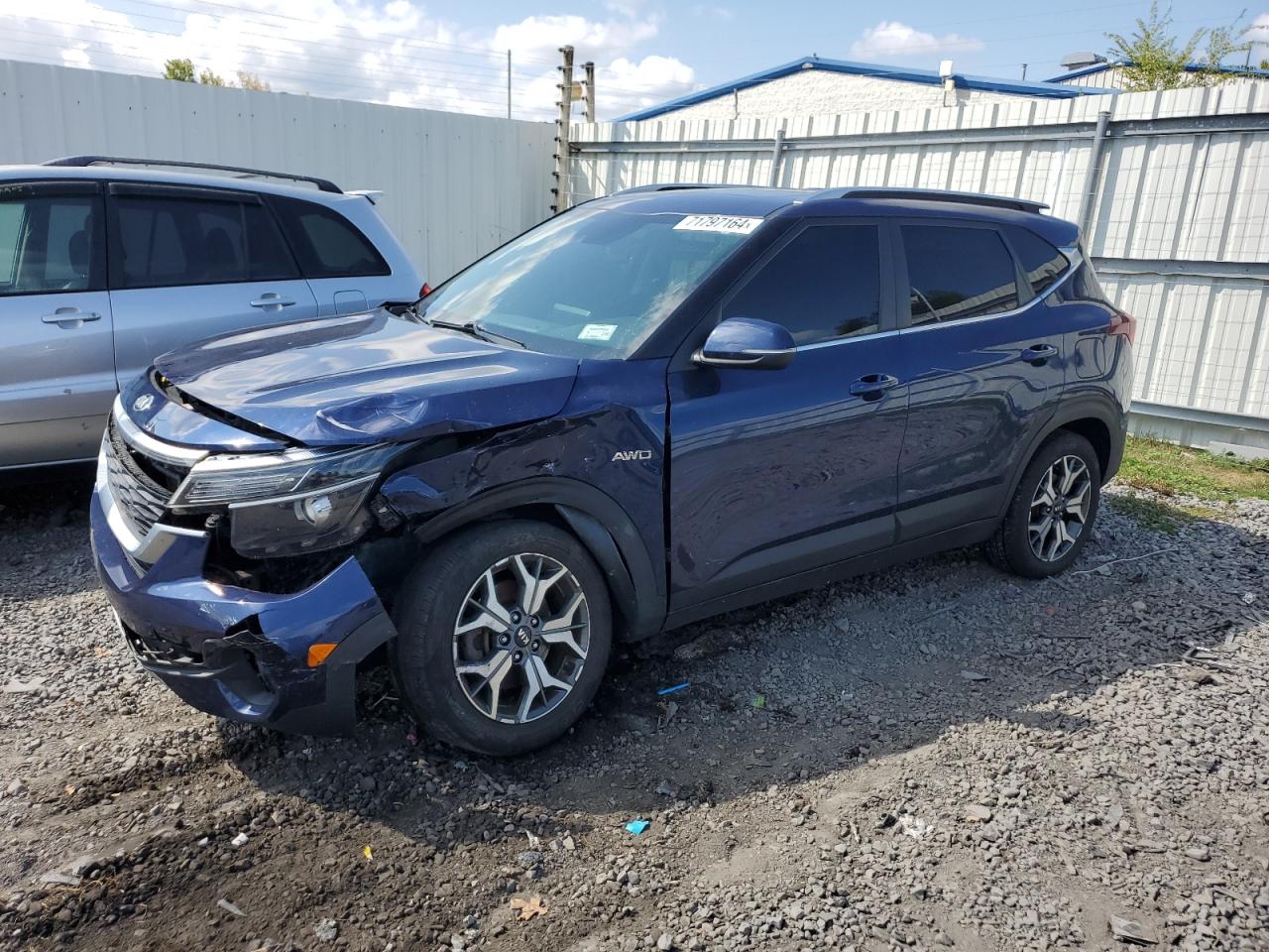 KIA SELTOS EX