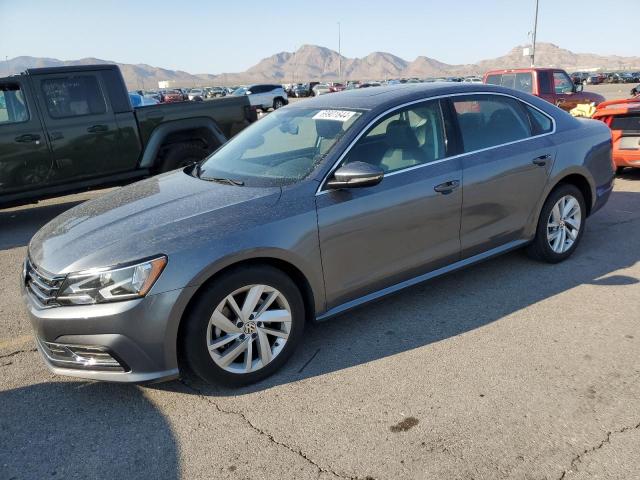 2018 Volkswagen Passat, SE