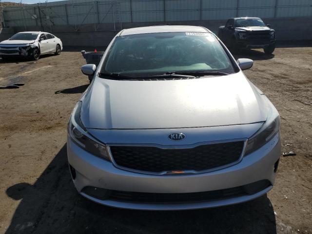 VIN 3KPFK4A73HE067704 2017 KIA Forte, LX no.5