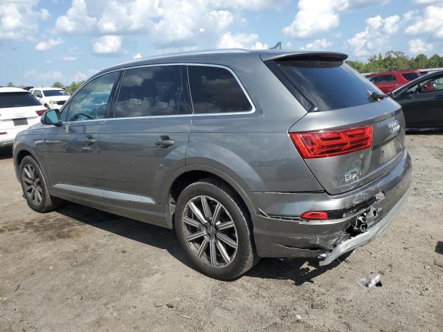 VIN WA1LHAF71JD001372 2018 Audi Q7, Premium Plus no.2