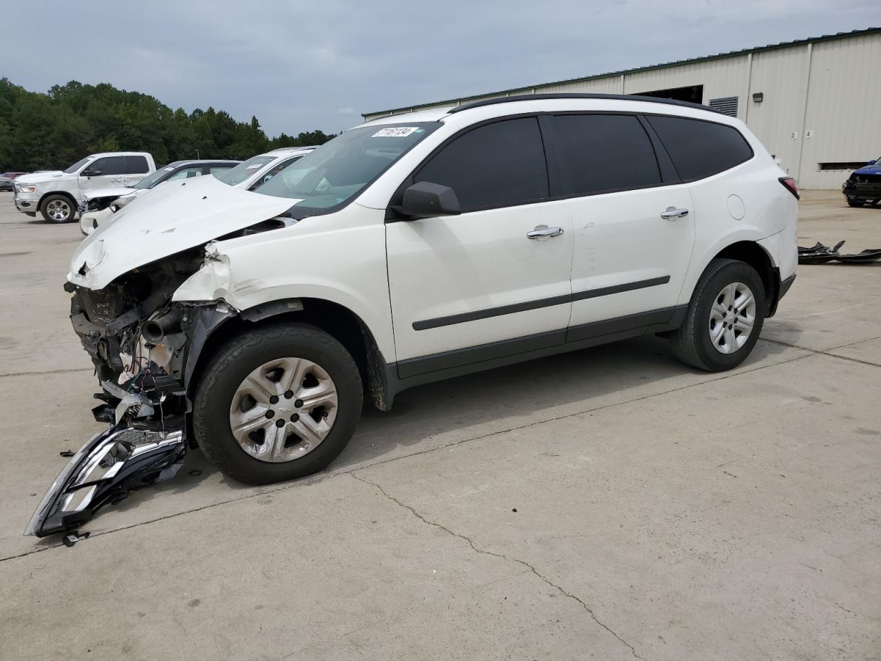 Lot #2890883672 2017 CHEVROLET TRAVERSE L