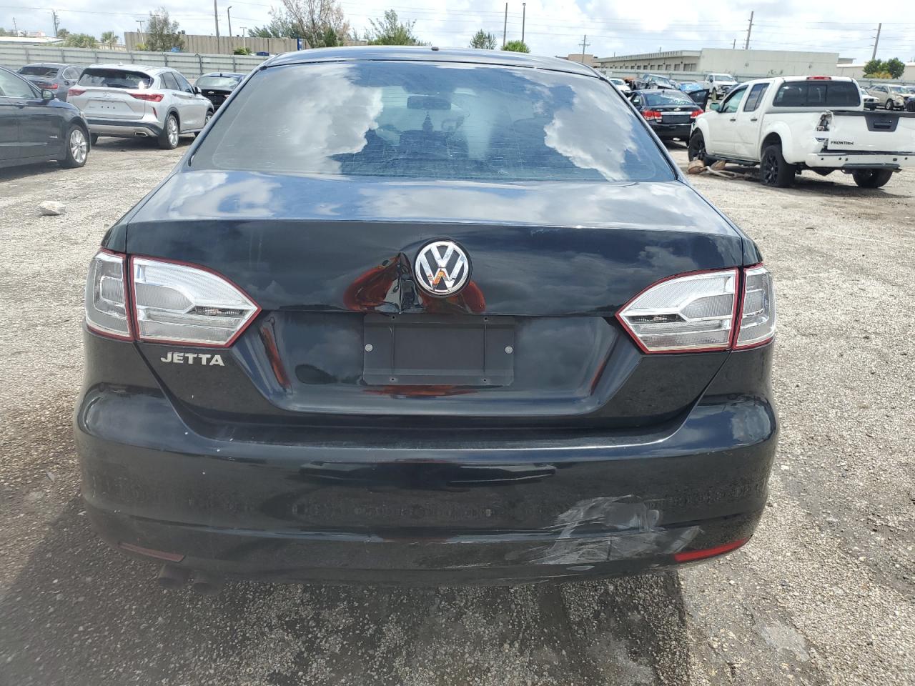 Lot #2857472392 2013 VOLKSWAGEN JETTA BASE