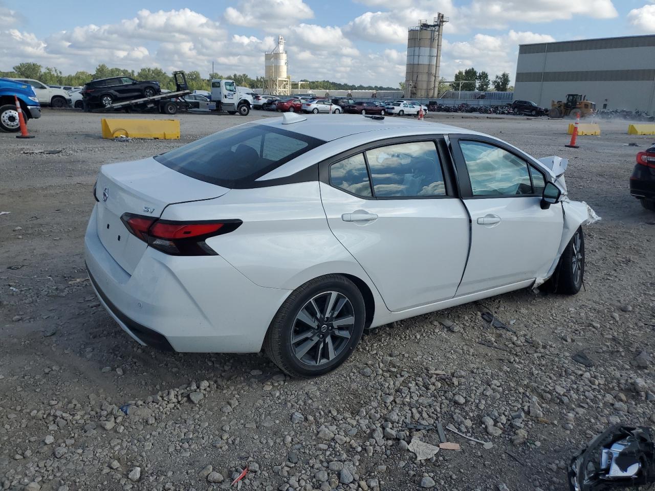 Lot #2926389967 2021 NISSAN VERSA SV