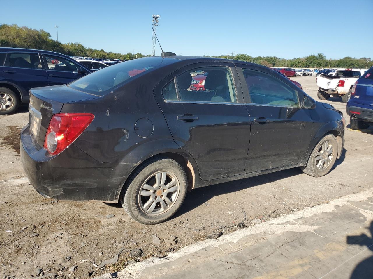 Lot #2921483725 2015 CHEVROLET SONIC LT