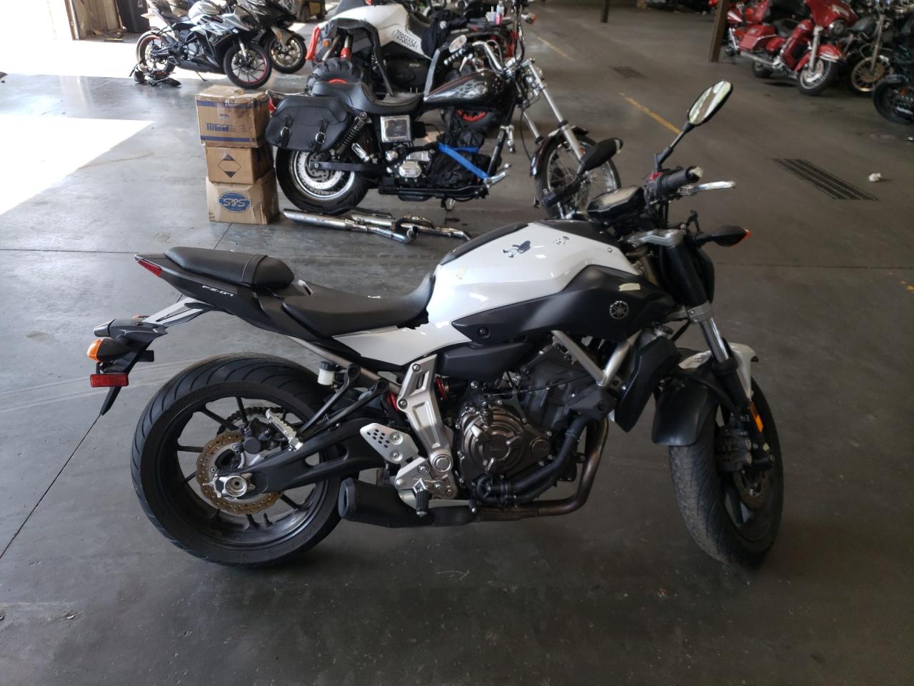 Yamaha FZ07 2015 