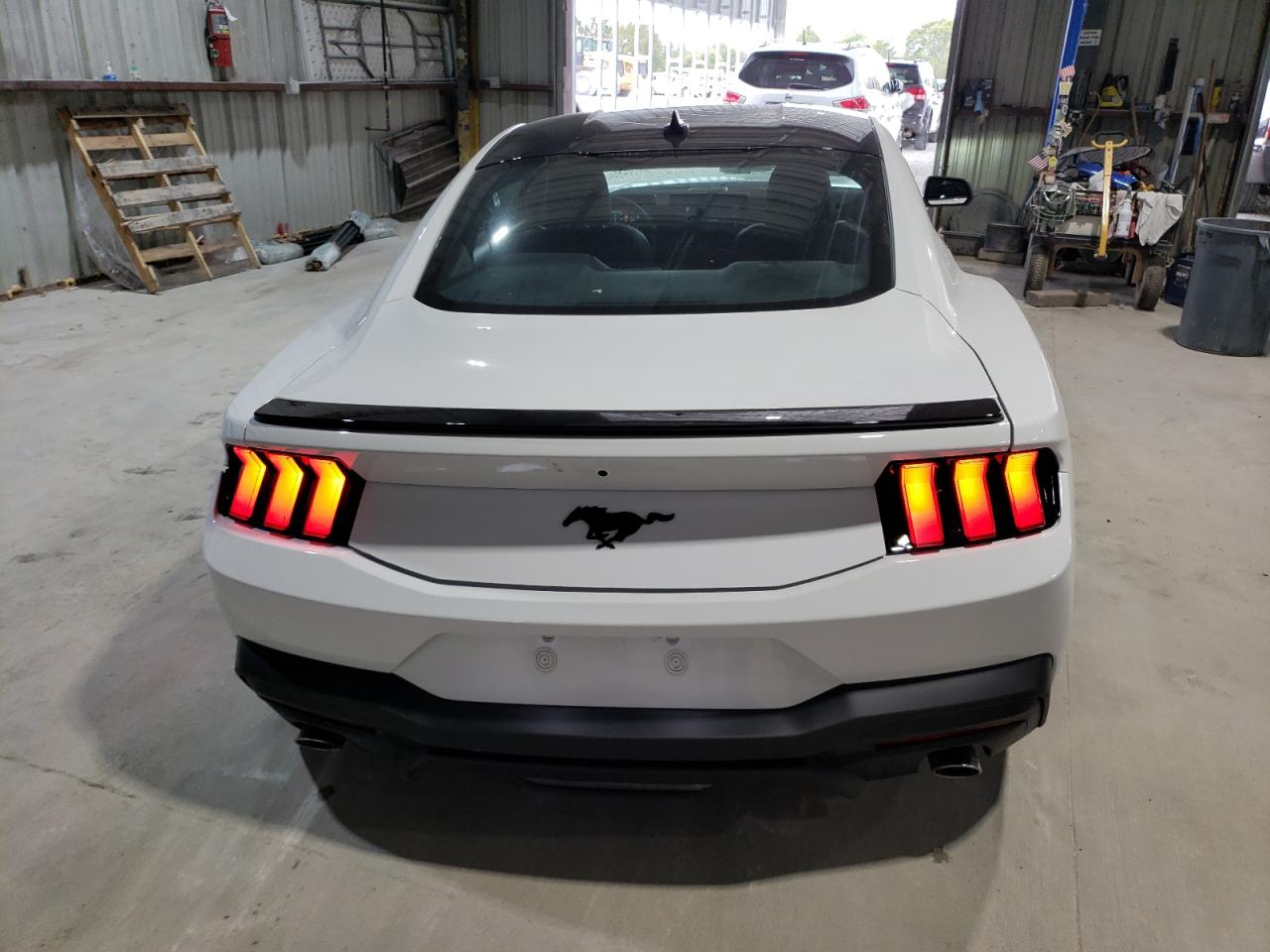 Lot #2943181454 2024 FORD MUSTANG