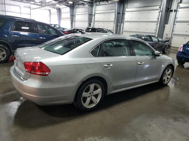 VIN 1VWBH7A35DC014805 2013 Volkswagen Passat, SE no.3