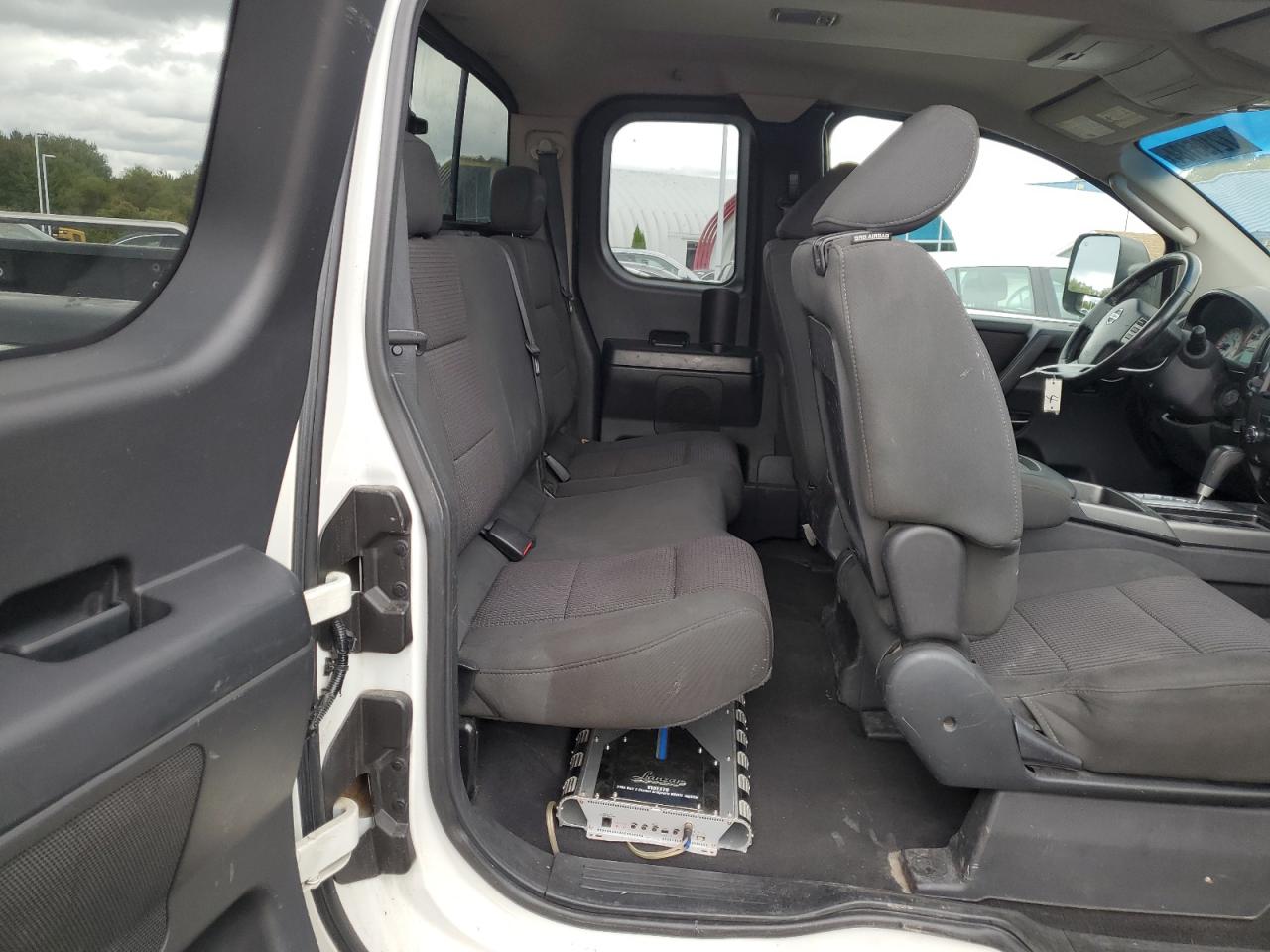 Lot #2852978067 2011 NISSAN TITAN S