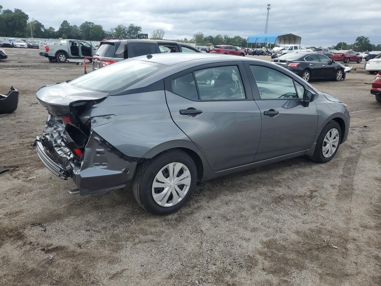 Lot #2910017850 2024 NISSAN VERSA S