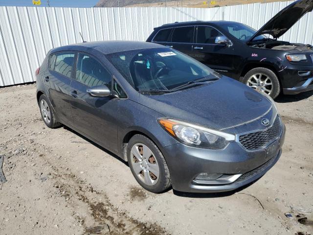 VIN KNAFK5A8XG5655833 2016 KIA Forte, LX no.4