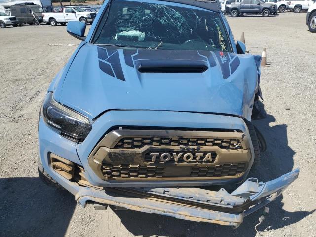 VIN 5TFCZ5AN5JX164122 2018 Toyota Tacoma, Double Cab no.11