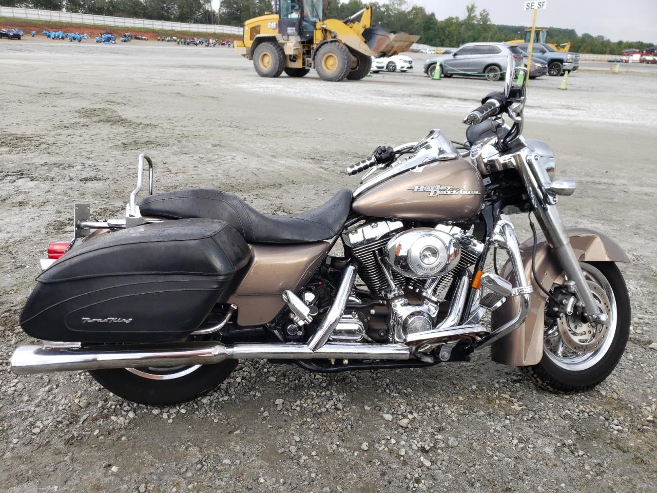 Harley Davidson Road King Custom 2005 FLHRSI