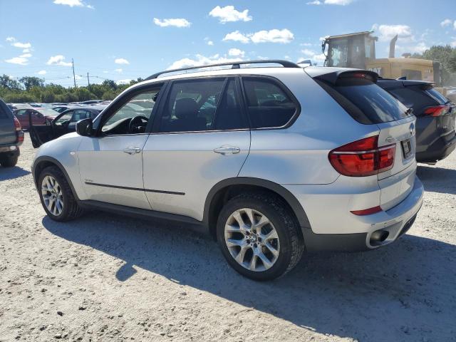 VIN 5UXZV4C56D0B02823 2013 BMW X5, Xdrive35I no.2