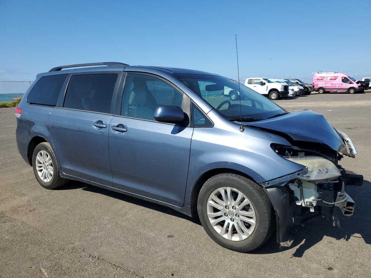 Lot #2856084510 2013 TOYOTA SIENNA XLE