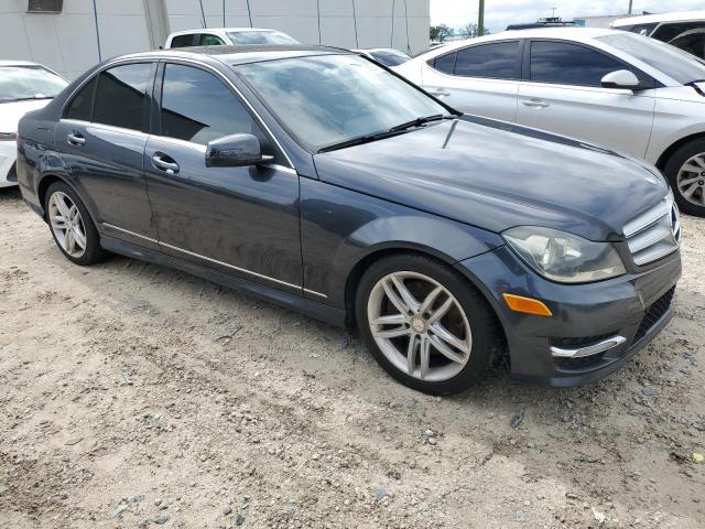 2013 MERCEDES-BENZ C 300 4MAT WDDGF8AB5DR276418  70845394