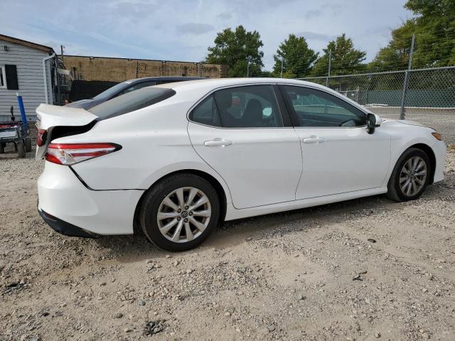 VIN 4T1B11HK2JU575871 2018 Toyota Camry, L no.3