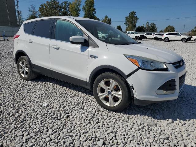 VIN 1FMCU9GX5GUA28688 2016 Ford Escape, SE no.4