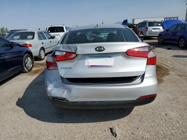 VIN KNAFK4A68G5591221 2016 KIA Forte, LX no.6