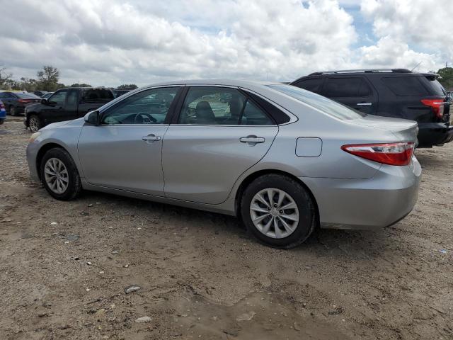 VIN 4T1BF1FK0FU039626 2015 Toyota Camry, LE no.2