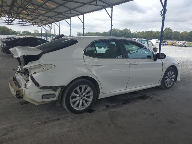 2018 TOYOTA CAMRY L - 4T1B11HK6JU638017