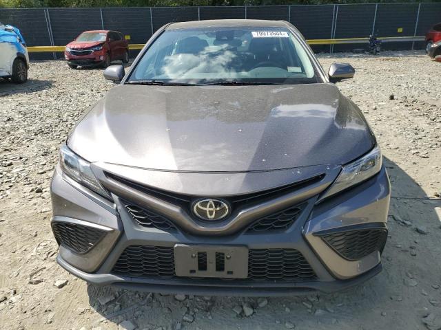 VIN 4T1G11AK7NU673879 2022 Toyota Camry, SE no.5