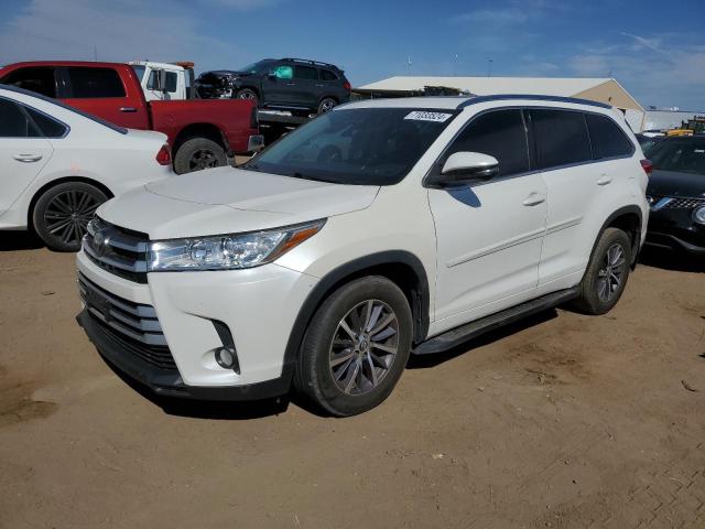 VIN 5TDJZRFH1HS371205 2017 Toyota Highlander, SE no.1